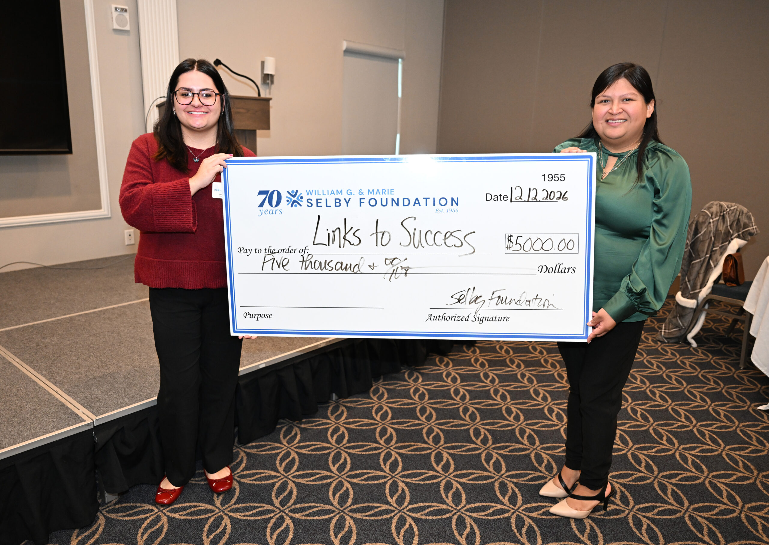 Links to Success receives award made possible by Selby Scholar